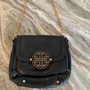 Tory Burch Black Leather Amanda Shoulder Bag
